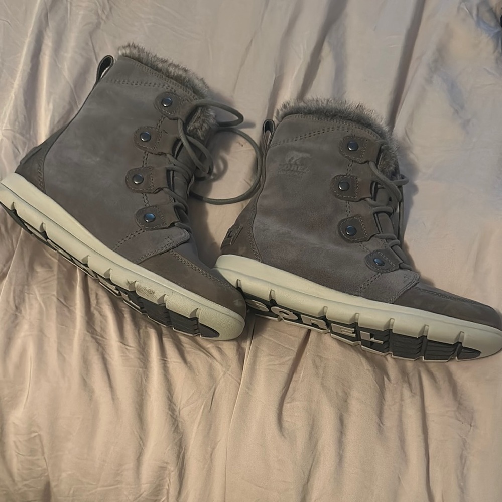 Sorel Women's Gray Winter Boots